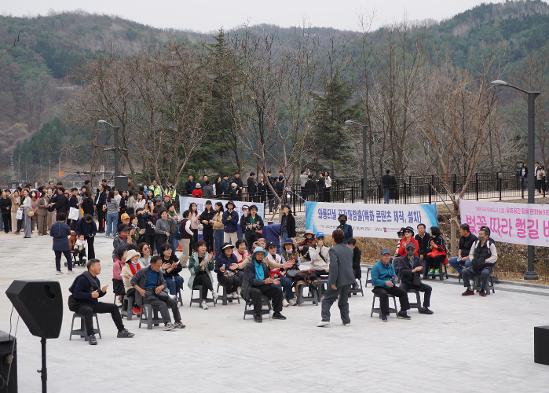 철길 따라 하나 된 ‘벚꽃 버스킹 & 걷기 행사’ 현장!